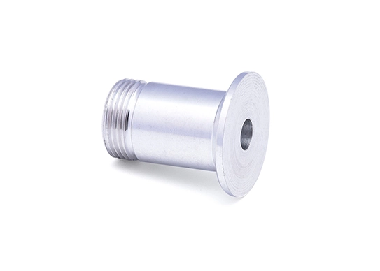 Aluminium-Durchgangsbohrungsteil