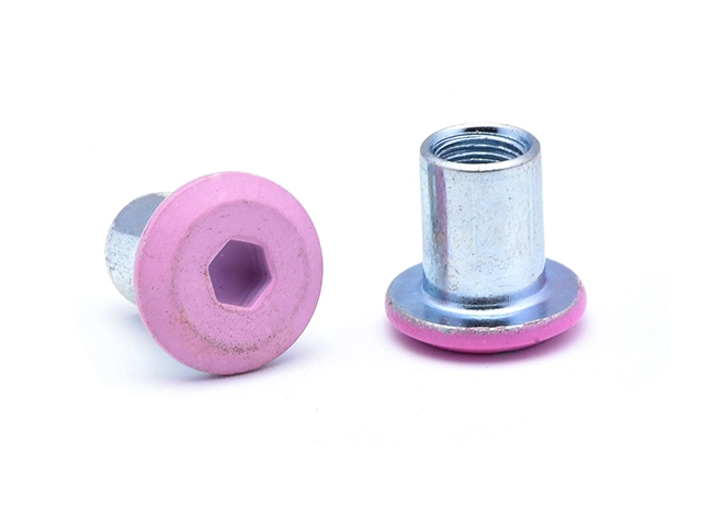 Spritzlackierte T-Nut