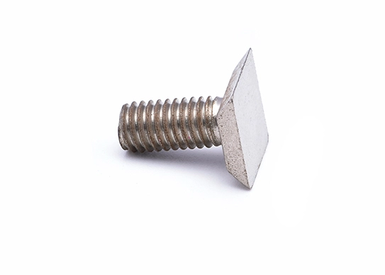 15 mm Schrauben